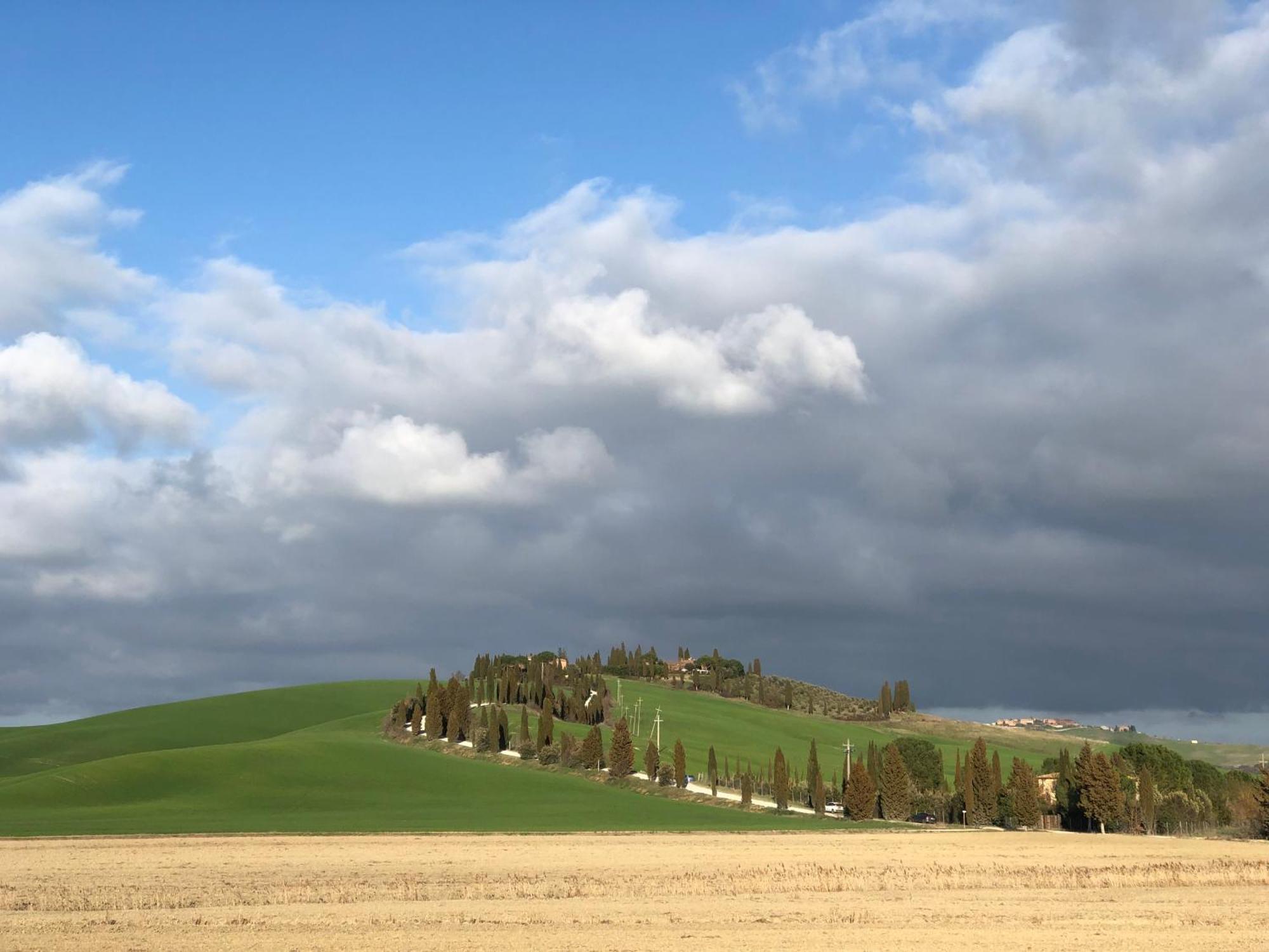 Acasasiena Exteriér fotografie